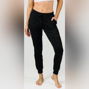 Zyia Solid Black Joggers Sweatpants S